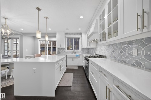 9037 24 Avenue, Edmonton, AB - Indoor Photo Showing Kitchen With Upgraded Kitchen