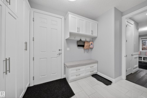 9037 24 Avenue, Edmonton, AB - Indoor Photo Showing Other Room