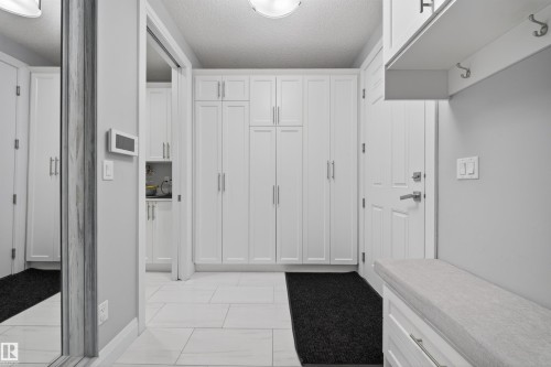 9037 24 Avenue, Edmonton, AB - Indoor Photo Showing Other Room