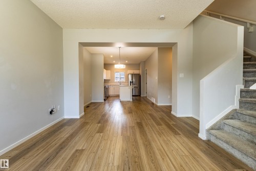 210 Desrochers Boulevard, Edmonton, AB - Indoor Photo Showing Other Room