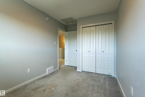 210 Desrochers Boulevard, Edmonton, AB - Indoor Photo Showing Other Room