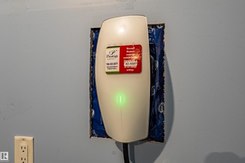 210 Desrochers Boulevard, Edmonton, AB - Indoor