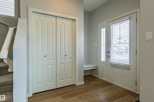 210 Desrochers Boulevard, Edmonton, AB - Indoor Photo Showing Other Room