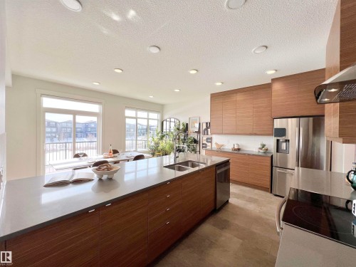 6055 King Landing Landing, Edmonton, AB - Indoor Photo Showing Kitchen With Double Sink