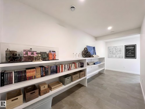 6055 King Landing Landing, Edmonton, AB - Indoor Photo Showing Other Room