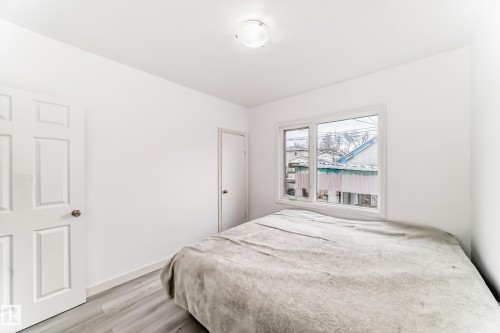9221 110 Avenue, Edmonton, AB - Indoor Photo Showing Bedroom