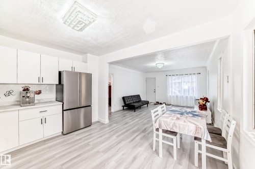 9221 110 Avenue, Edmonton, AB - Indoor Photo Showing Kitchen