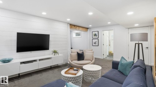 11816 13 Avenue, Edmonton, AB - Indoor