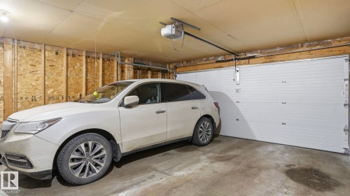 11816 13 Avenue, Edmonton, AB - Indoor Photo Showing Garage