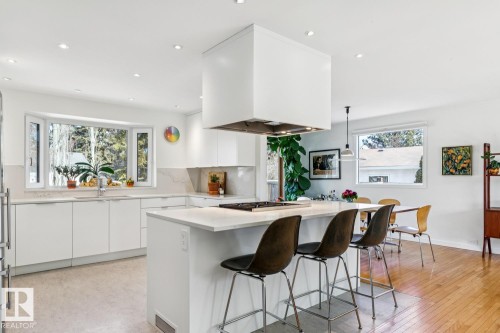 15608 75 Avenue, Edmonton, AB - Indoor