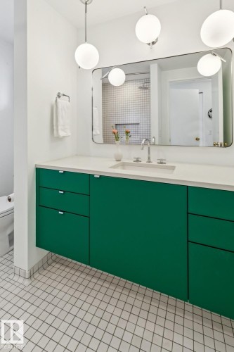 15608 75 Avenue, Edmonton, AB - Indoor