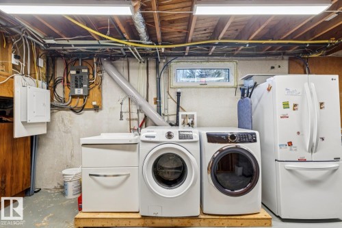 15608 75 Avenue, Edmonton, AB - Indoor Photo Showing Laundry Room