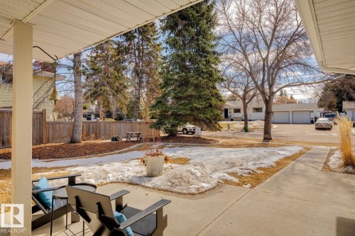 15608 75 Avenue, Edmonton, AB - Outdoor