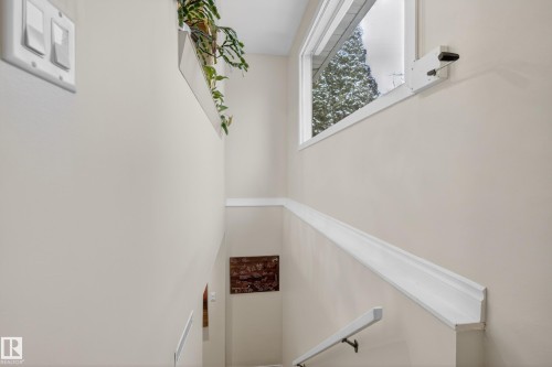 10328 76 Street, Edmonton, AB - Indoor Photo Showing Other Room