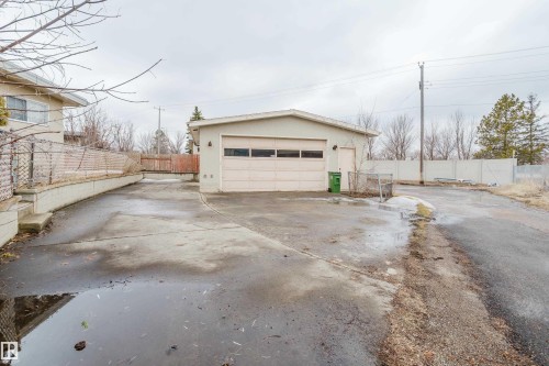9536 151 Avenue, Edmonton, AB - Outdoor