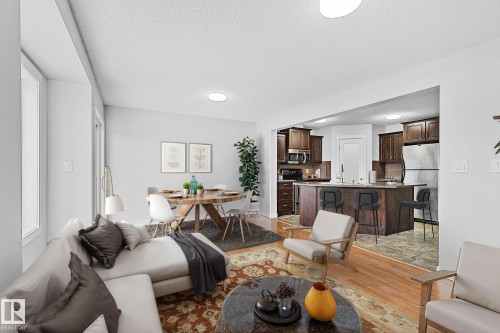 88 14208 36 Street, Edmonton, AB - Indoor Photo Showing Living Room