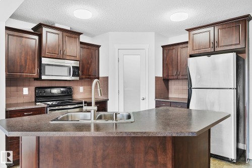 88 14208 36 Street, Edmonton, AB - Indoor Photo Showing Kitchen With Stainless Steel Kitchen With Double Sink With Upgraded Kitchen