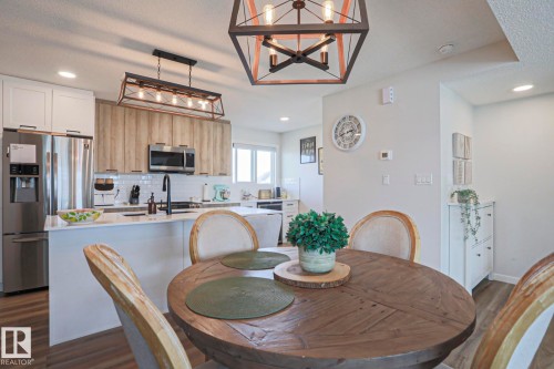 1274 Aster Boulevard, Edmonton, AB - Indoor Photo Showing Dining Room