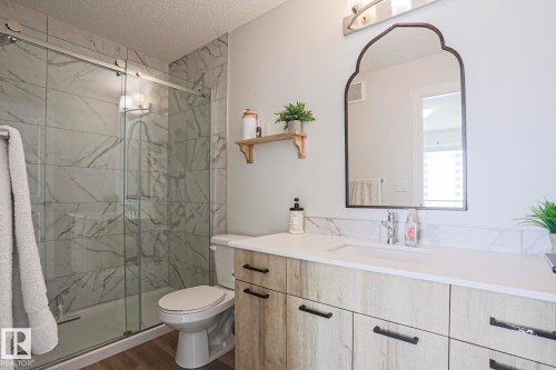 1274 Aster Boulevard, Edmonton, AB - Indoor Photo Showing Bathroom