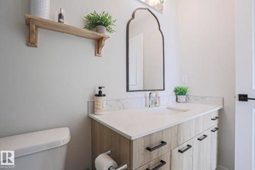 1274 Aster Boulevard, Edmonton, AB - Indoor Photo Showing Bathroom