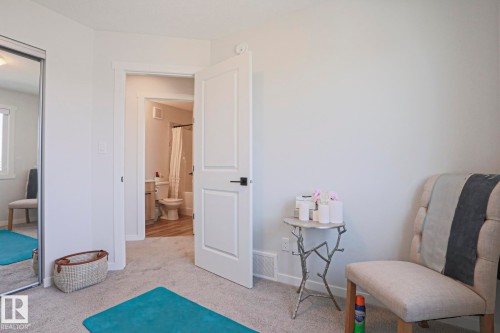 1274 Aster Boulevard, Edmonton, AB - Indoor