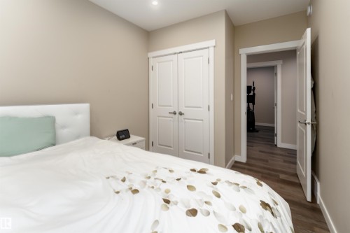 Bedroom 3 - 6193 Carr Road, Edmonton, AB - Indoor Photo Showing Bedroom