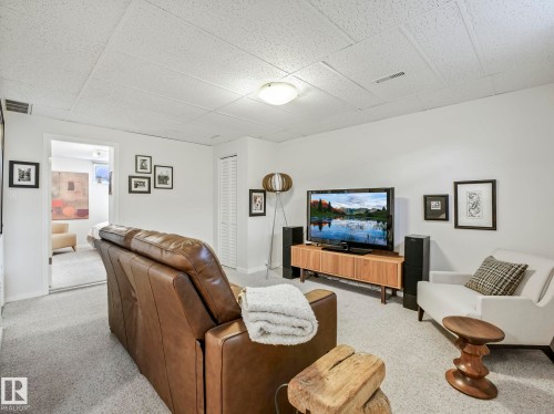 9615 159 Street, Edmonton, AB - Indoor