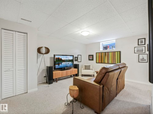 9615 159 Street, Edmonton, AB - Indoor