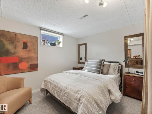 9615 159 Street, Edmonton, AB - Indoor Photo Showing Bedroom