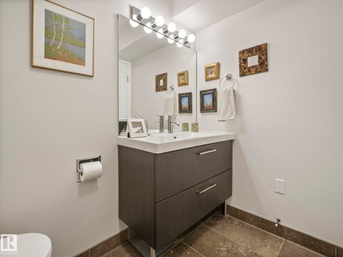 9615 159 Street, Edmonton, AB - Indoor Photo Showing Bathroom