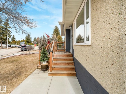 9615 159 Street, Edmonton, AB - Outdoor