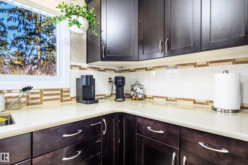 10 Glenhaven Crescent, St. Albert, AB - Indoor Photo Showing Kitchen