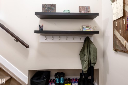 10 Glenhaven Crescent, St. Albert, AB - Indoor