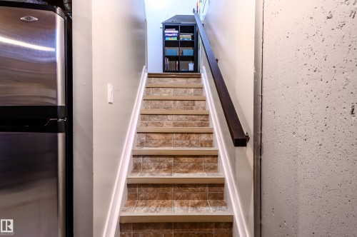 10 Glenhaven Crescent, St. Albert, AB - Indoor Photo Showing Other Room