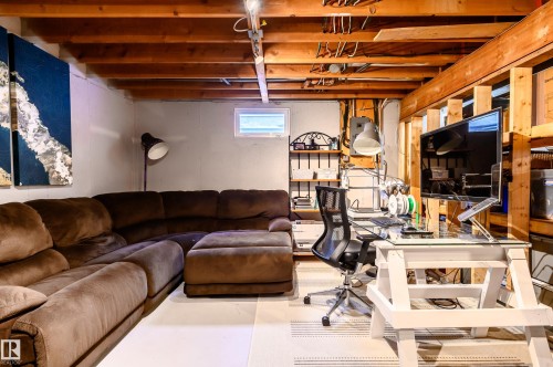 10 Glenhaven Crescent, St. Albert, AB - Indoor Photo Showing Basement