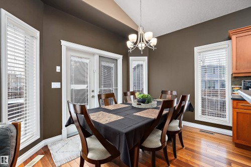 134 Fraser Way, Edmonton, AB - Indoor Photo Showing Dining Room