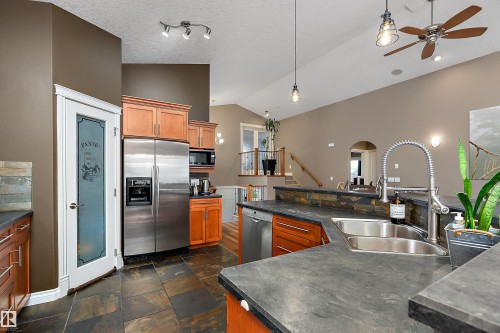 134 Fraser Way, Edmonton, AB - Indoor Photo Showing Kitchen With Stainless Steel Kitchen With Double Sink