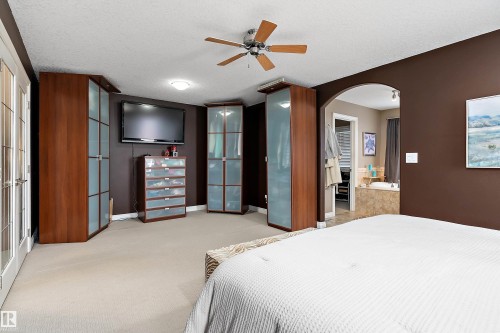 134 Fraser Way, Edmonton, AB - Indoor Photo Showing Bedroom