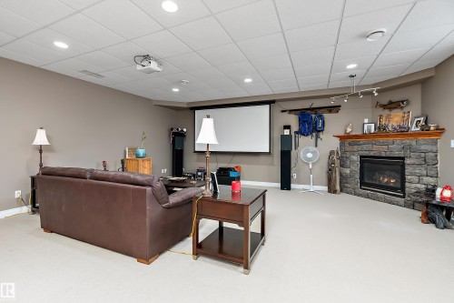 134 Fraser Way, Edmonton, AB - Indoor With Fireplace