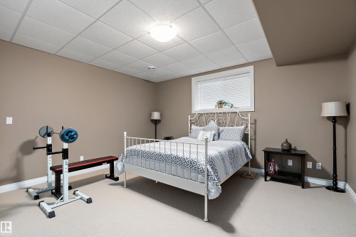 134 Fraser Way, Edmonton, AB - Indoor Photo Showing Bedroom