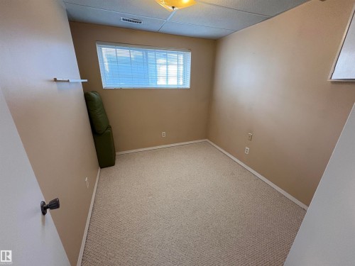 11424 164 Avenue, Edmonton, AB - Indoor Photo Showing Other Room