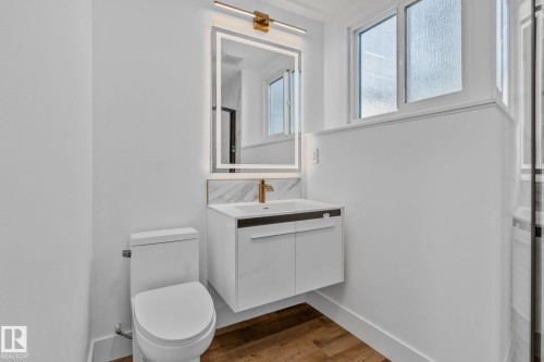 26 Alcott Crescent, St. Albert, AB - Indoor Photo Showing Bathroom