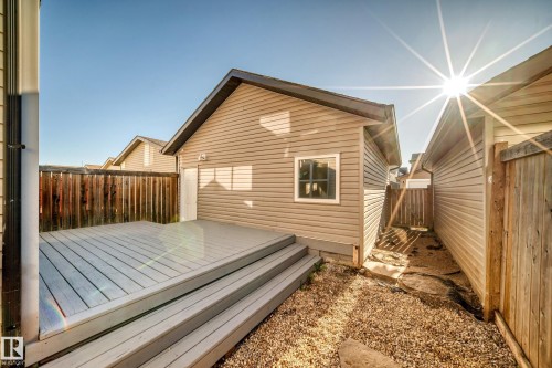 3116 Arthurs Crescent, Edmonton, AB 