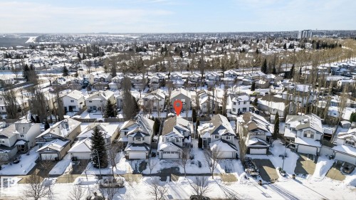 This property is situated within a residential neighborhood featuring detached homes with varying architectural styles - 19 Escada Close, St. Albert, AB - Outdoor With View