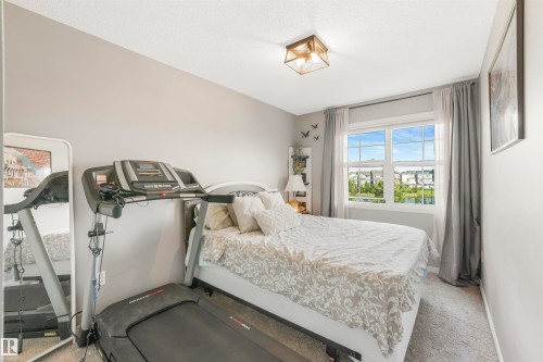 557 Orchards Boulevard, Edmonton, AB - Indoor Photo Showing Bedroom