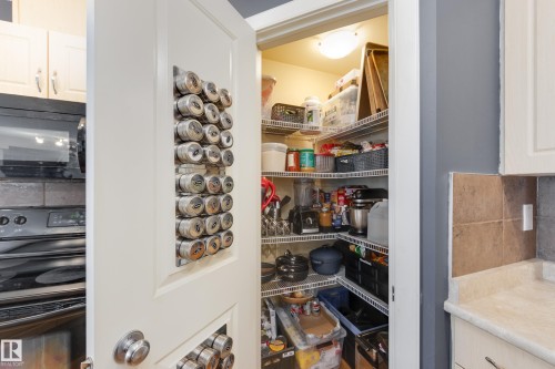 9456 Stein Way, Edmonton, AB - Indoor