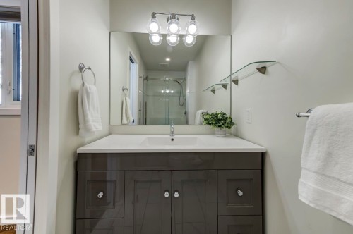31 Greer Crescent, St. Albert, AB - Indoor Photo Showing Bathroom