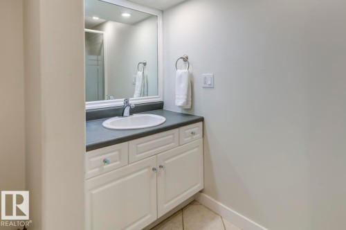 31 Greer Crescent, St. Albert, AB - Indoor Photo Showing Bathroom