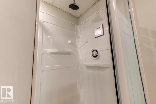 31 Greer Crescent, St. Albert, AB - Indoor Photo Showing Bathroom