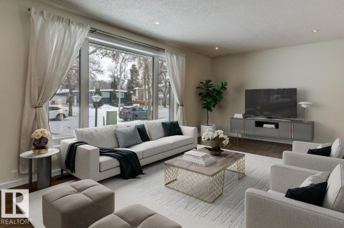 31 Greer Crescent, St. Albert, AB - Indoor Photo Showing Living Room